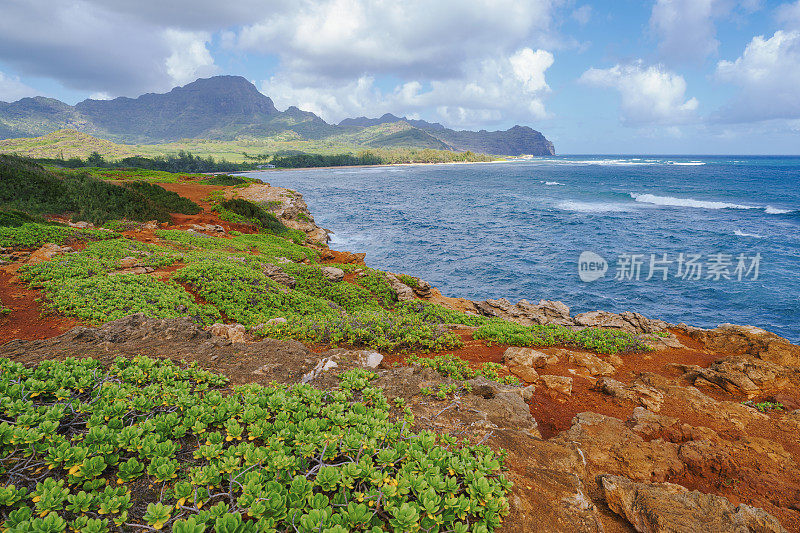 美国夏威夷考艾岛的Mahaulepu Waiopili Heiau徒步小径崎岖的海岸线